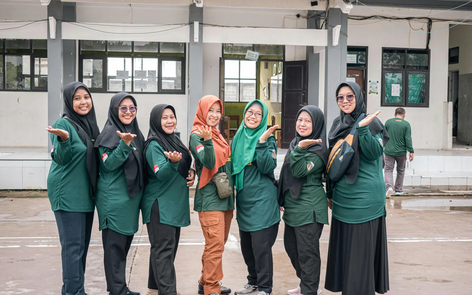 Brand experience works yang menerjemahkan pesan merek ke dalam ruang, audiens, alur, dan momen program.