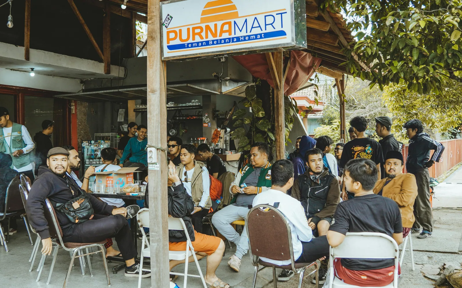 Hospitality dan koordinasi peserta dalam program gathering perusahaan