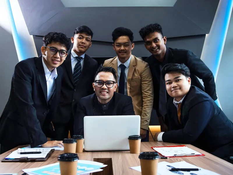 Tim Semesta Indonesia membantu konsultasi awal klien untuk event, perjalanan, dan destination management