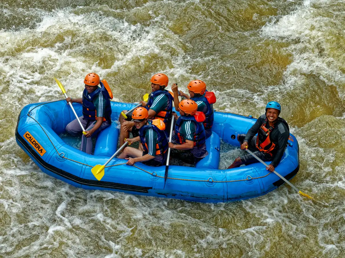 Portfolio rafting dan adventure tourism Semesta Indonesia di Jawa Barat