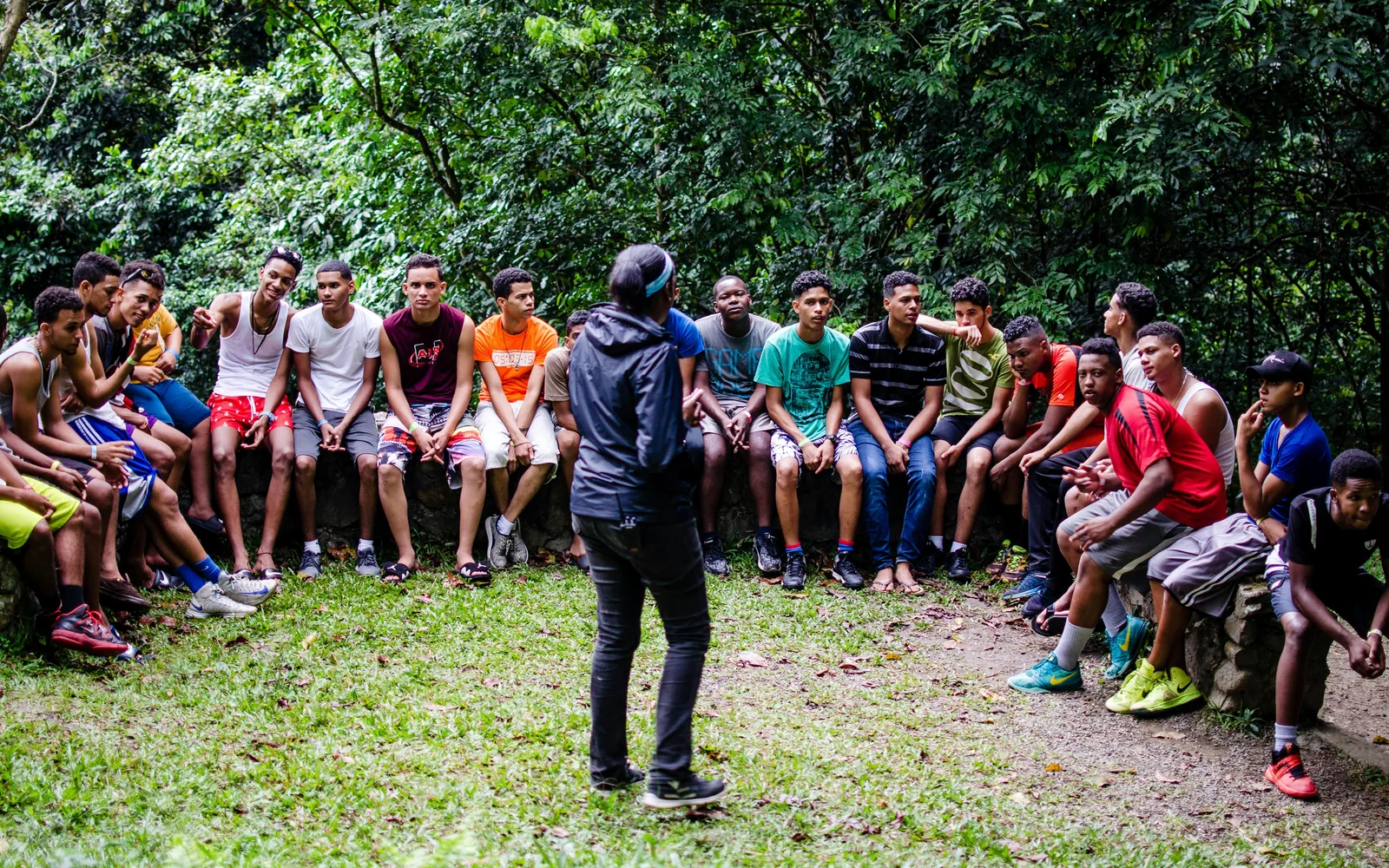 Kunjungan destinasi Indonesia dengan alur perjalanan dan hospitality yang tertib.