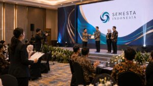 Event organizer Semesta Indonesia mengelola corporate product launching di Indonesia dengan registrasi tamu, koordinasi kru, hospitality, dokumentasi, dan penataan acara profesional.